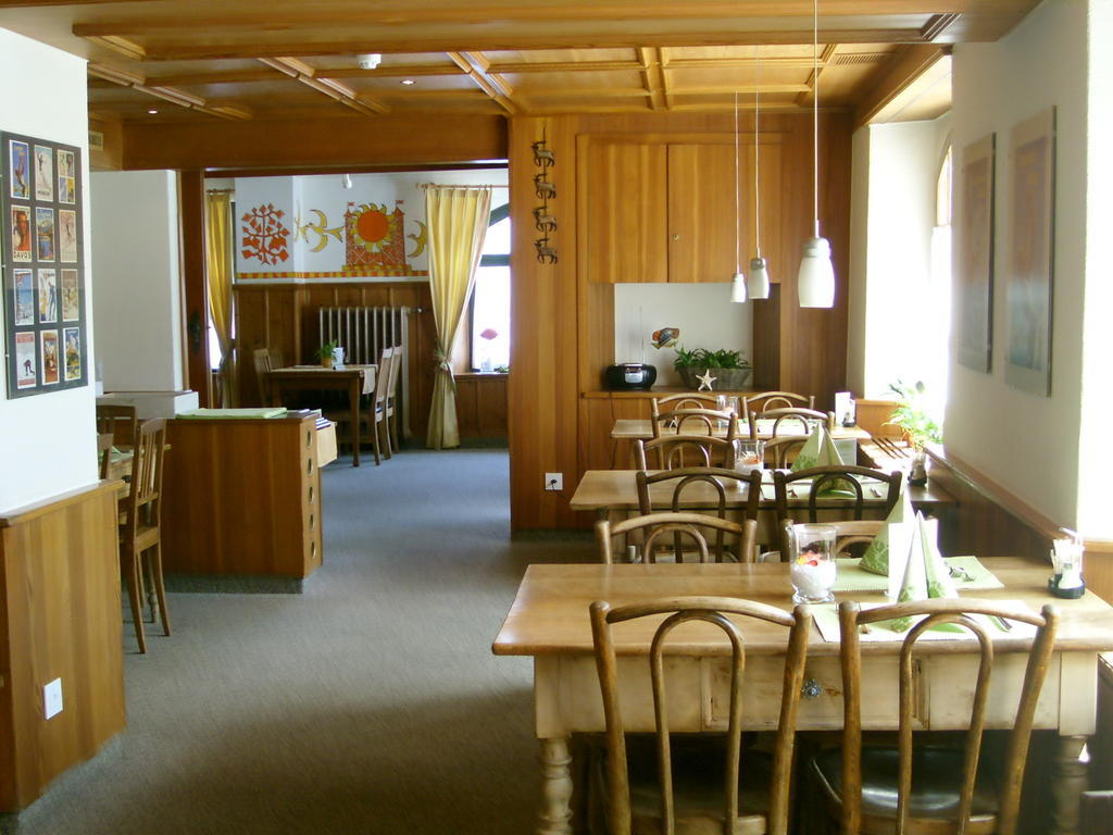 Hotel Danis *