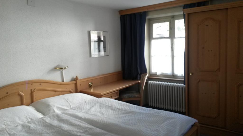 Hotel Danis *